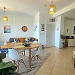 Sea View Luxury 1-bd Marina Cape