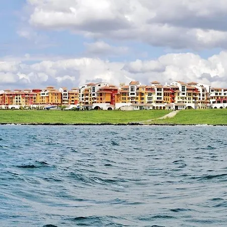 Sea View Luxury 1-bd Marina Cape شقة *