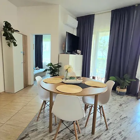 Sea View Luxury 1-bd Marina Cape أهيلوي