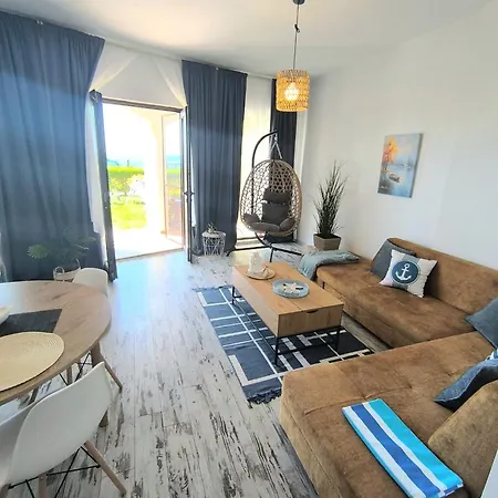 Sea View Luxury 1-bd Marina Cape * أهيلوي