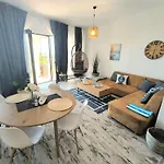 Sea View Luxury 1-bd Marina Cape