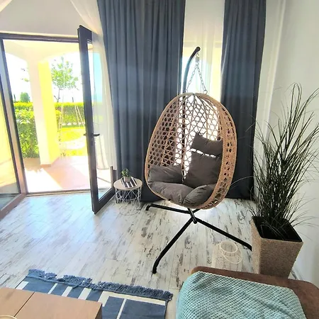 Sea View Luxury 1-bd Marina Cape 아헬로이